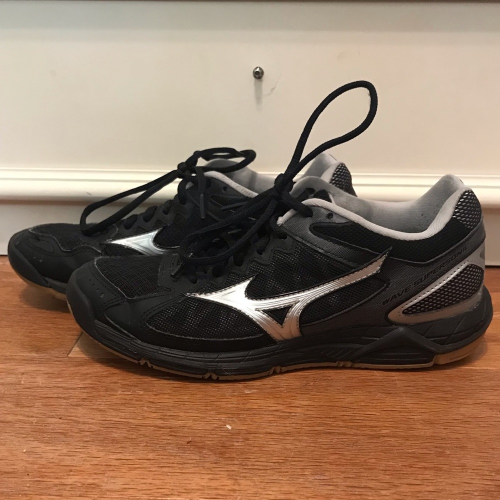 mizuno wave supersonic volleyball shoes